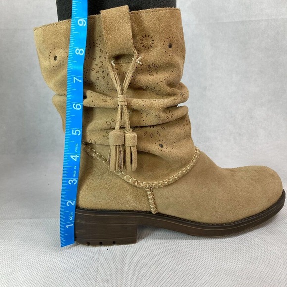 Coolway Boots Womens Sz 10.5 Tan Beige Suede Leather Slouchy Ankle Tassels - Picture 6 of 6